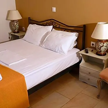 Apagio فندق 4*