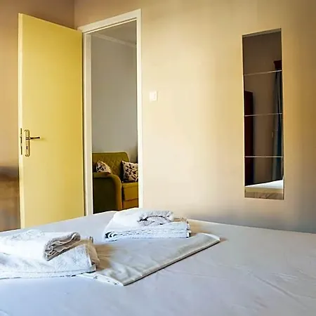 Apagio فندق 4*