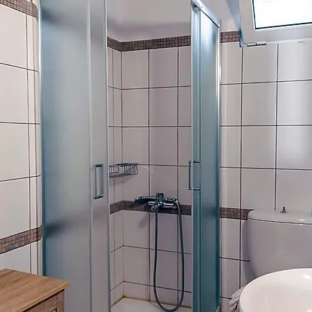 Apagio فندق 4*